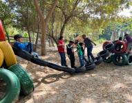 Guayas: inauguran parque ecológico en la Isla Santay, edificado con 500 llantas recicladas