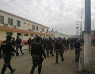 Al momento continúan los operativos con personal de la Policía, Fuerzas Armadas y la Secretaría de Derechos Humanos.