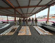 Policías, militares, personal de la Fiscalía General del Estado (FGE) y funcionarios del Servicio Nacional de Aduana del Ecuador (Senae) inspeccionaron el contenedor luego de recibir información de inteligencia militar.