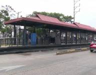Imagen de una parada de Metrovía en el sur de Guayaquil.