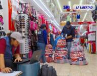 Fedatarios del SRI realizan controles en empresas de transporte y locales comerciales.