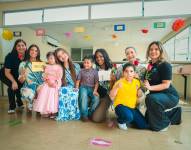 Candidatas cumpliendo con sus actividades rutinarias.