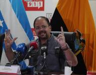 Imagen de John Reimberg, ministro del Interior, en una rueda de prensa realizada el 2