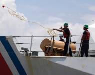 Fotografía de archivo de miembros de la Guardia Costera de los Estados Unidos.