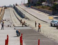 Imagen de archivo de trabajadores en la avenida Teodoro Alvarado Olea (norte).