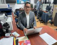 El concejal Andrés Campaña Remache en sus oficinas del Palacio Municial en Quito.