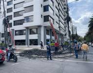 Miles de cables cortados en la interseccion de la Diego de Almagro y Whimper.