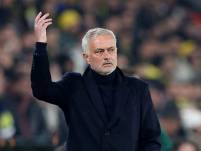 José Mourinho, director técnico del Benfica.