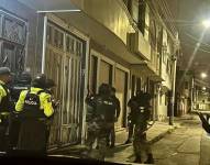 Imagen de allanamientos realizados por la Fiscalía y la Policía Nacional en Guano y Riobamba,