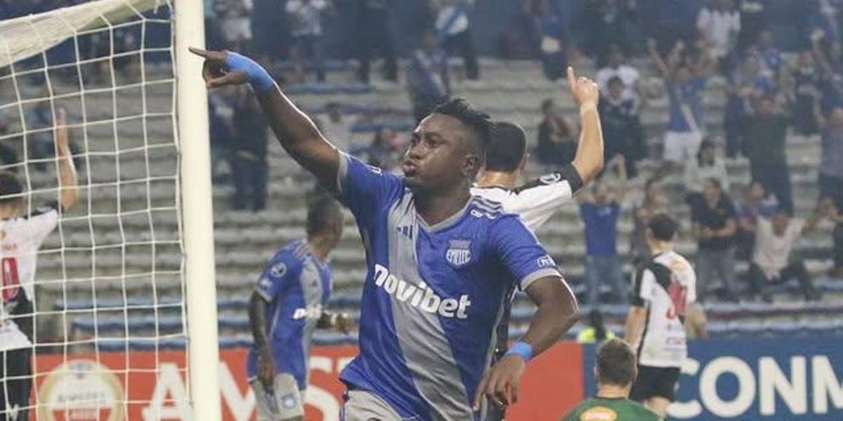 Bryan Carabalí habló del amargo momento que tuvo en Emelec con José Pileggi