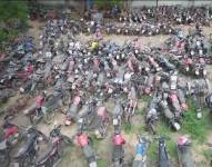 Imagen de patios de retención vehicular repletos de motos.