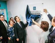 Don Alfonso recibe homenaje de la Universidad Laica Vicente Rocafuerte