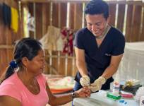 Imagen de archivo de campañas para erradicar la malaria en Ecuador.