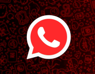 WhatsApp tiene una versión en rojo