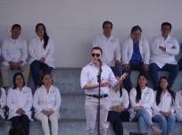 Imagen de archivo de un recorrido del presidente Daniel Noboa por las instalaciones del laboratorio de contención de amenazas biológicas del Inspi.