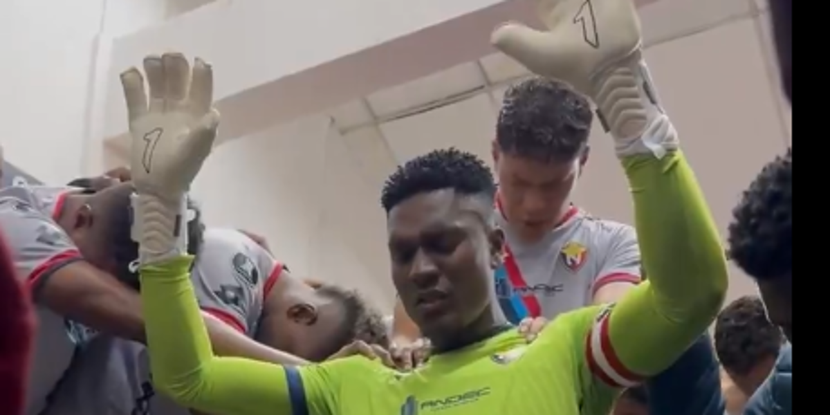 La oración de los jugadores de El Nacional luego de su clasificación en la Copa Libertadores