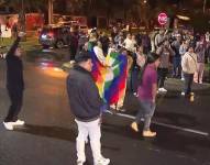 Imagen de los festejos por el No en la consulta popular 2025.