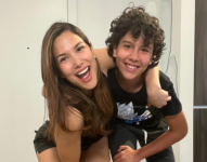 Alejandra Jaramillo y su hijo en 2024.