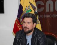 Jan Topic durante la aceptación de su precandidatura en el CNE.