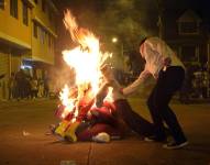 Técnicos del Grupo de Intervención y Rescate advierten que los daños que puede causar la pirotecnia.