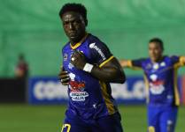 Roberto Ordóñez, delantero ecuatoriano.