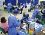 El proceso de vacunación continúa en todo el país.