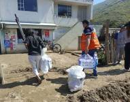 Ayuda a damnificados en la Comuna de Carcelén