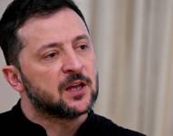 El presidente de Ucrania, Volodímir Zelenski, habla con los medios durante su conferencia de prensa en Kyiv, el 15 de marzo de 2025, en medio de la invasión rusa en Ucrania.