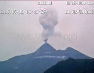 El reventador suelta piroclásticos