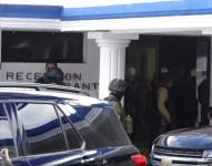 Imagen del exterior del hotel Ajavi en Ibarra, donde Daniel Noboa se reunió con su gabinete este 29 de septiembre del 2025.