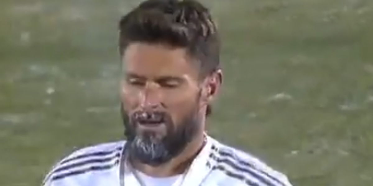 (VIDEO) ¡Frío extremo en la Concachampions! La barba de Giroud, congelada en pleno partido