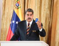 Fotografía cedida por Prensa de Miraflores donde se observa al presidente de Venezuela, Nicolás Maduro, durante un acto este miércoles en Caracas (Venezuela).