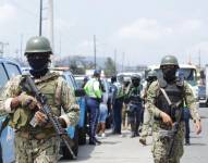 Un contingente de militares realizaron un operativo tipo CAMEX.