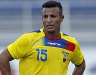 Pedro Quiñónez en un partido con la selección de Ecuador.
