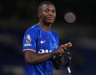 Moisés Caicedo tuvo un amargo momento con el Chelsea.