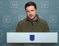 La responsabilidad es también de los que no han asegurado aún el cielo ucraniano (para protegernos) de los asesinos rusos y no salvaron nuestras ciudades de ataques aéreos.