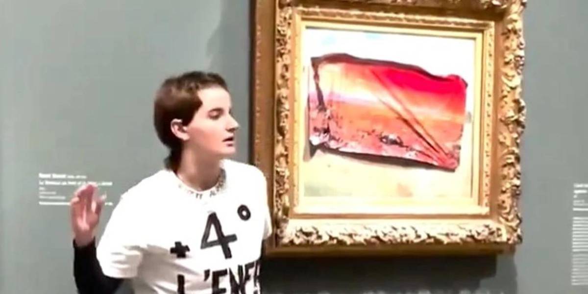 Francia: una activista ecologista detenida en París al pegar un poster en un Monet