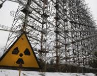 Imagen de noviembre de 2018. Restos de un sistema de radar de la era soviética que alguna vez fue utilizado para detectar misiles, en Chernóbil, Ucrania.