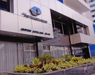 Imagen de la fachada de las instalaciones de Petroecuador en Quito.