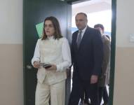 María José Pinto antes de sufragar en la consulta popular 2025.