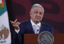 El presidente de México, Andrés Manuel López Obrador, habla durante una rueda de prensa matutina este martes.