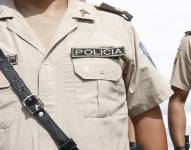 Foto de un policía designado en una UPC de Esmeraldas. Foto referencial.