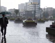 Se registra una espesa neblina en algunos sectores de la capital.