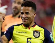 Según detalla el reconocido medio 'Sport Illustrated', ambos clubes han seguido el desempeño del defensor 'tricolor'.