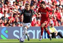 Liverpool y Arsenal igualaron 2-2 en la Premier League.