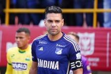 Radamel Falcao en un partido con Millonarios