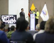 La presidenta del CNE hizo un llamado a los 13 millones 938 mil ciudadanos para que acudan a votar en la consulta popular y referéndum.