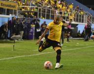Byron Castillo es buscado por dos clubes para su traspaso.