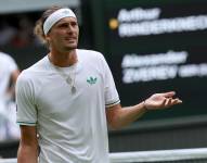 Alexander Zverev fue eliminado en primera ronda tras perder tres sets a dos. (EFE)