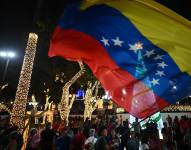 Cientos de personas asistieron a un acto oficialista en la Plaza Bolívar de Caracas.
